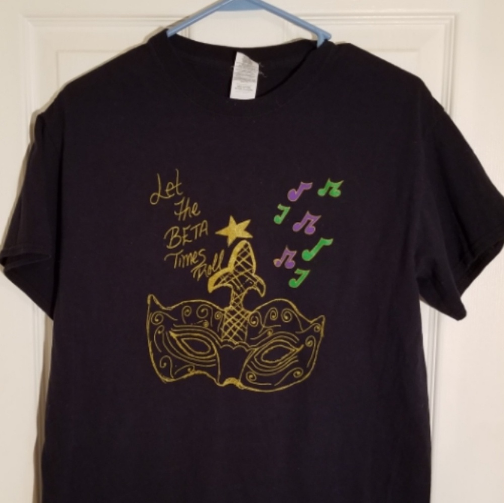 Mardi Gras,  graphic  t-shirt